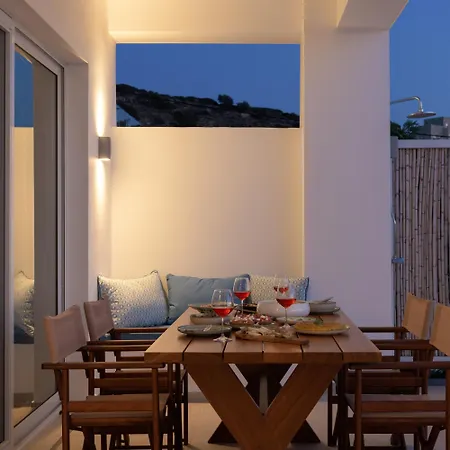 Kommosunset Villa *